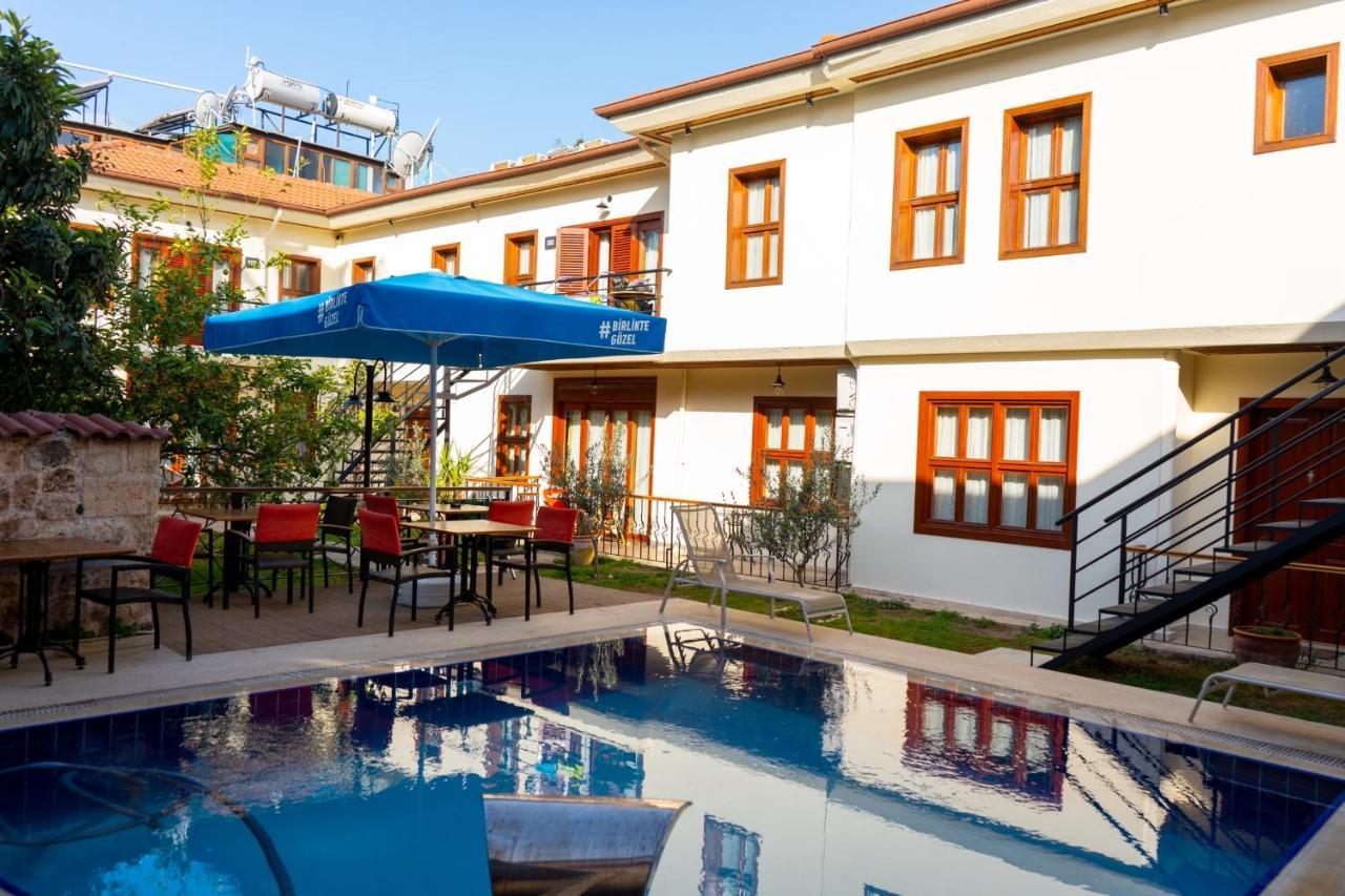 Kaleici Aparts Villa Antalia Esterno foto