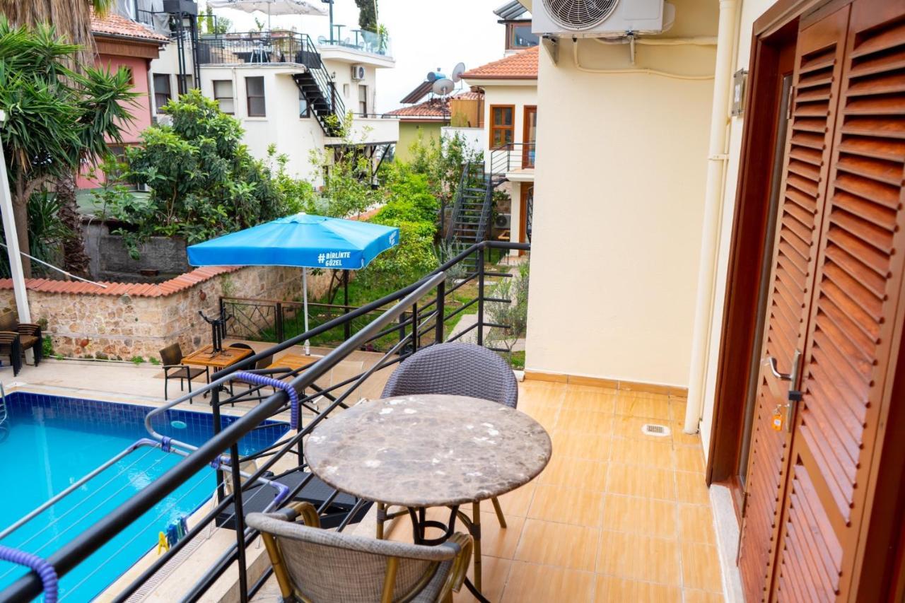 Kaleici Aparts Villa Antalia Esterno foto