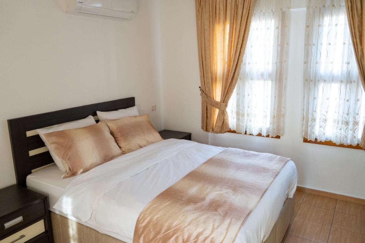Kaleici Aparts Villa Antalia Esterno foto