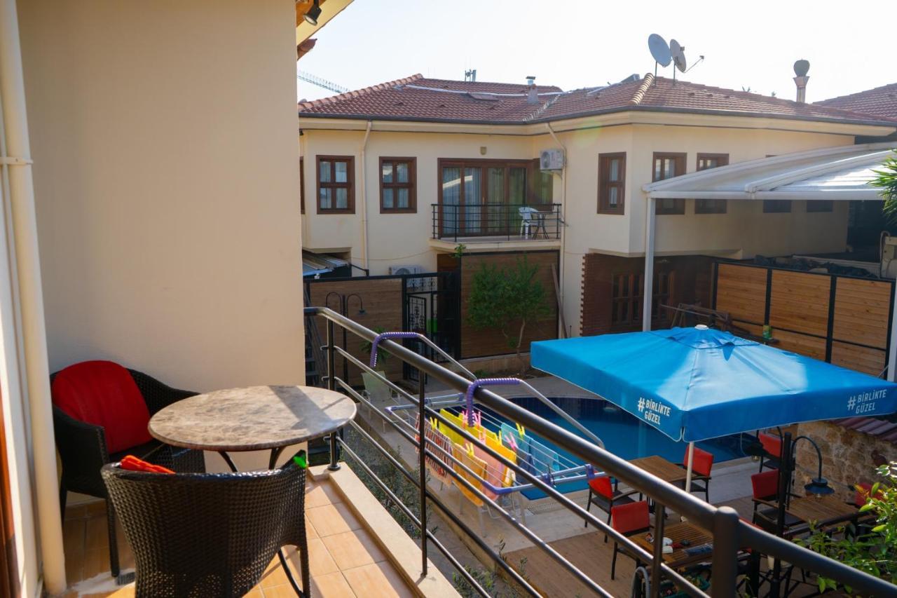 Kaleici Aparts Villa Antalia Esterno foto